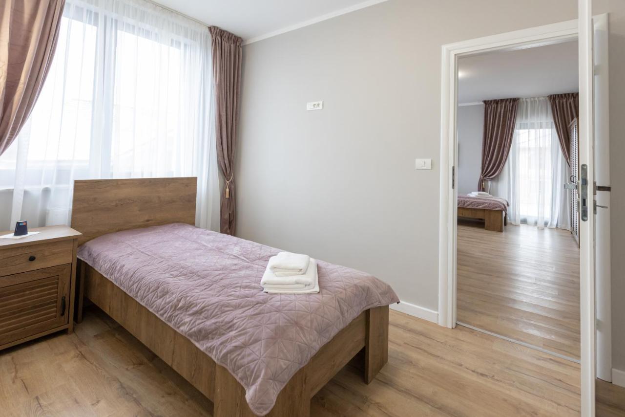 Villa Class Сынмартин Экстерьер фото